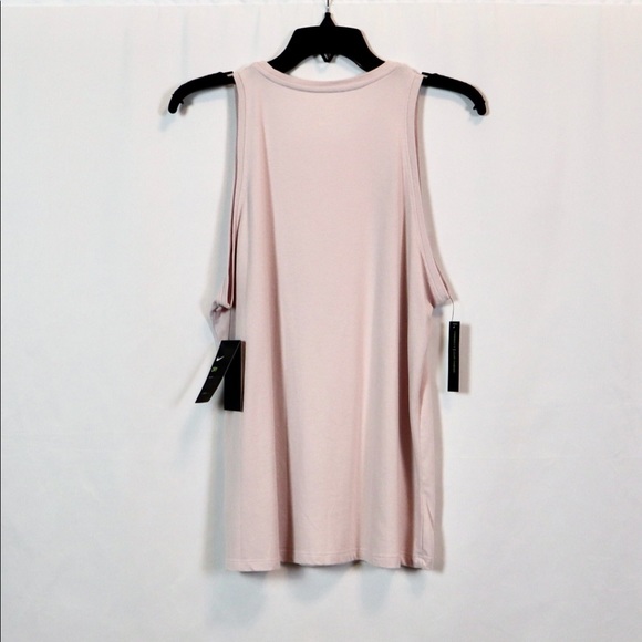 The Nike Tee - Picture 2 of 5